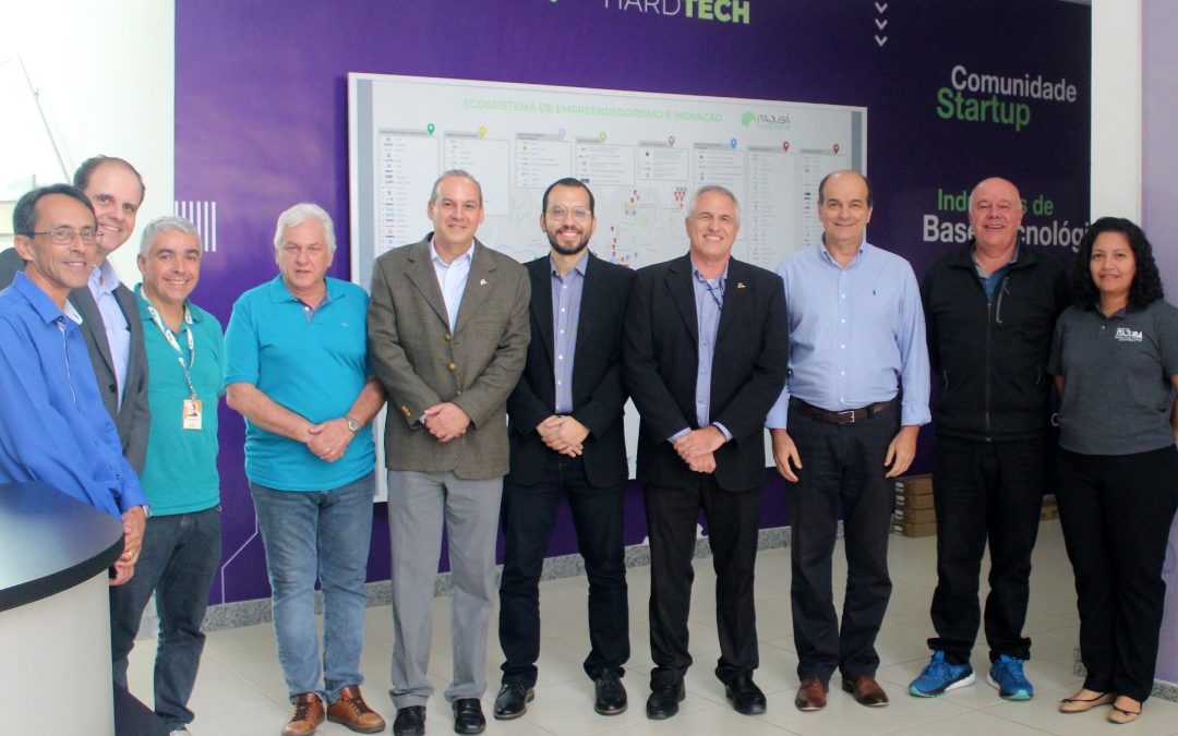 Boeing visita Inovai para conhecer o Ecossistema Itajubá Hardtech e APL de Asas Rotativas & Defesa